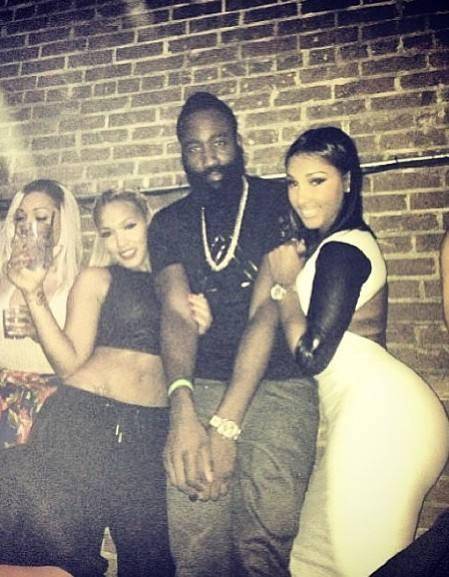 每体：马尔科姆佣金案已开始审理，多位前巴萨高管接受讯问（每体：马尔科姆佣金案开庭，数名前巴萨高管被问询）