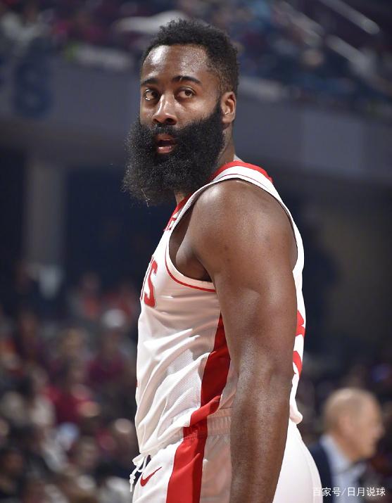 胡荷韬：齐心协力就能战胜一切，下场继续拼（胡荷韬：众志成城必克万难，下一场继续全力以赴）