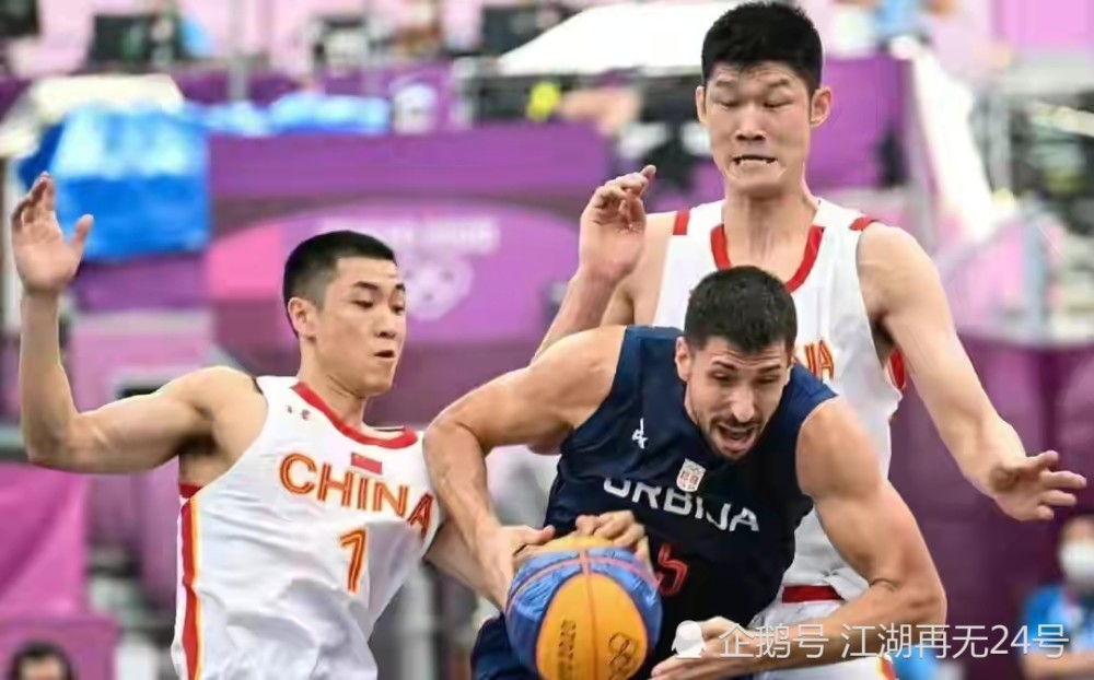 篮球湖人球员训练后心理状态稳定（湖人队球员训练结束后心理状态平稳）