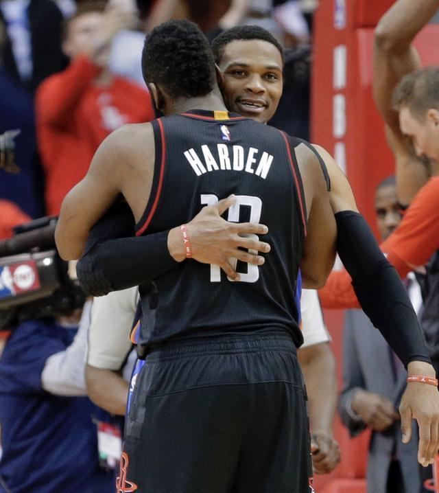 MVP+梅开二度：孔德vs法兰克福个人集锦（孔德个人集锦：对阵法兰克福荣膺MVP并梅开二度）