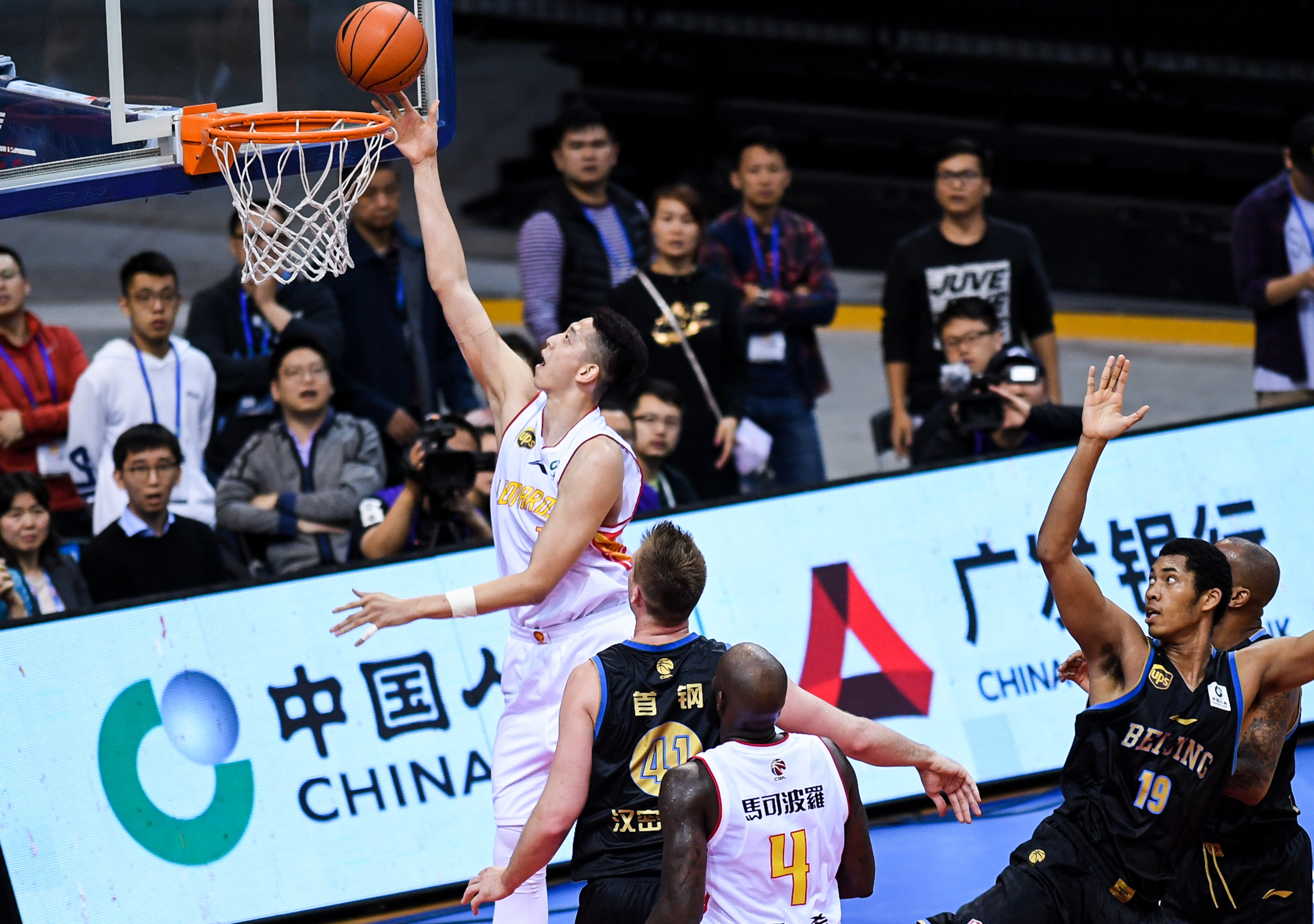 罗基：我理解拉齐奥的愤怒，如果一开始就不吹他们就会接受（罗基：理解拉齐奥的不满，若起初未判罚他们也能接受）