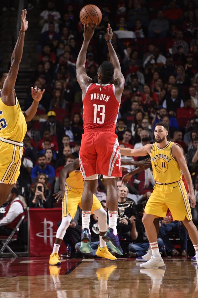 卡佩罗：米兰赢拉齐奥太费劲，在圣西罗他们应该始终主导比赛（卡佩罗：米兰主场应统治比赛，击败拉齐奥不该如此艰难）