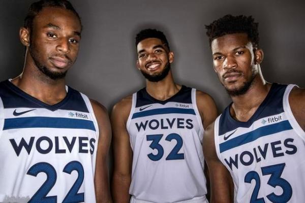 篮球NBA球员续约消息频传（NBA球员续约消息不断）