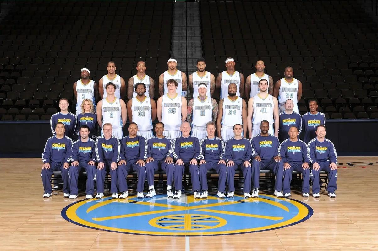 王励勤升任3天遭围攻，呼吁理性追星，极端球迷为何反目？（王励勤上任三日成舆论焦点：呼吁理性追星，极端粉丝为何转向？）